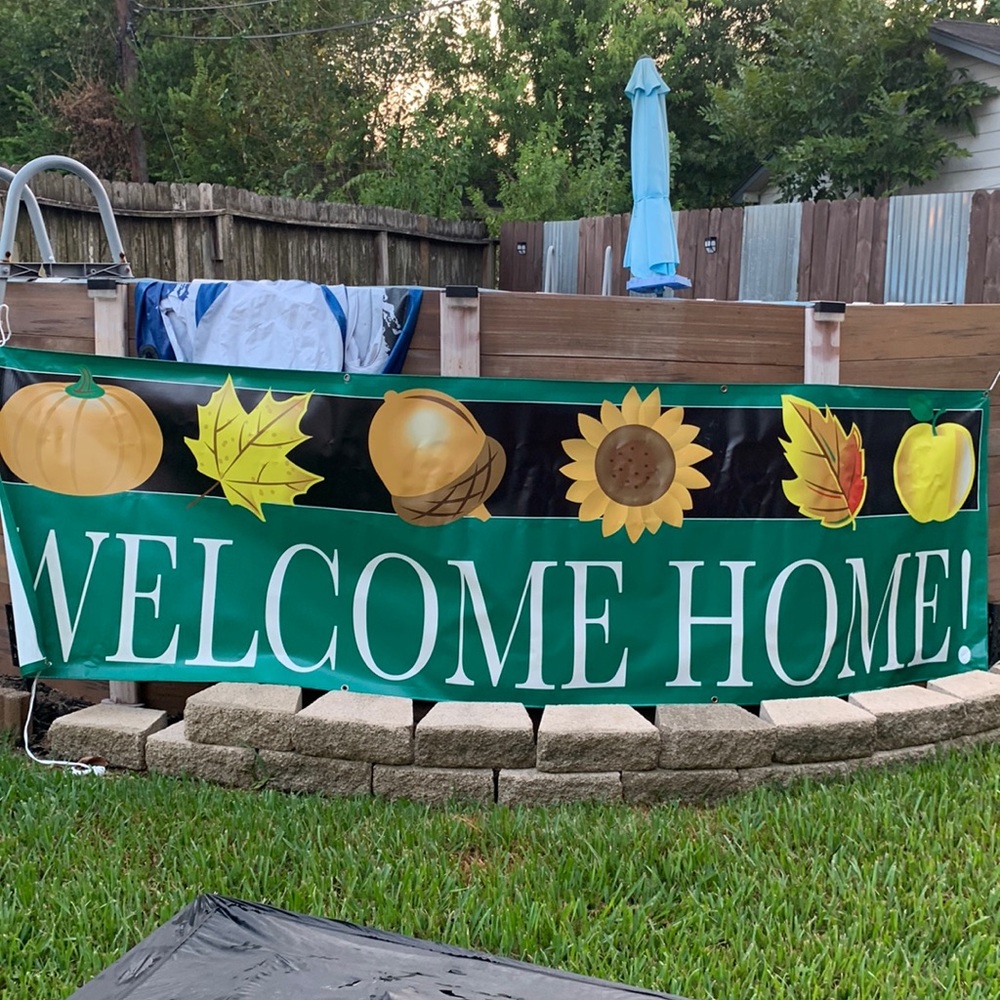 Banner “Welcome Home”